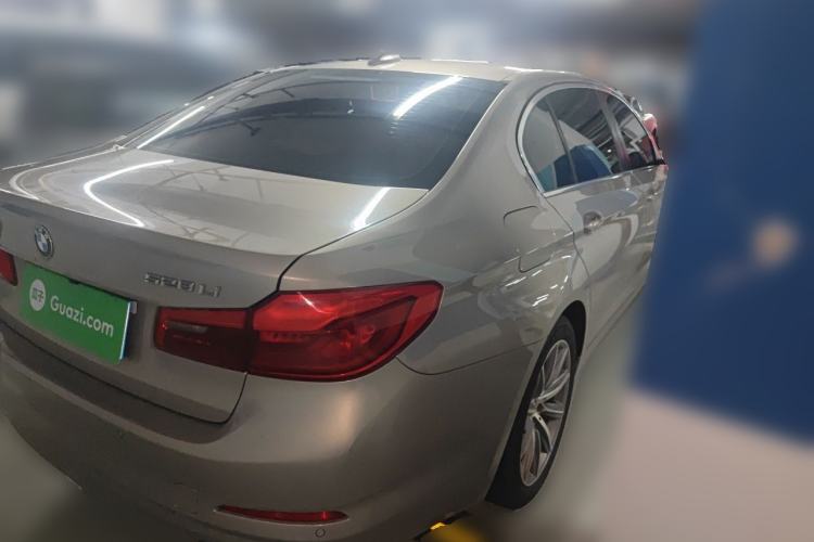 Used BMW 5 Series 2018 528Li Launch Special Edition Rear Right 45 Deg