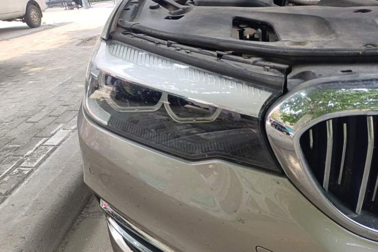 Used BMW 5 Series 2018 525Li Luxury Package Right Front Headlight