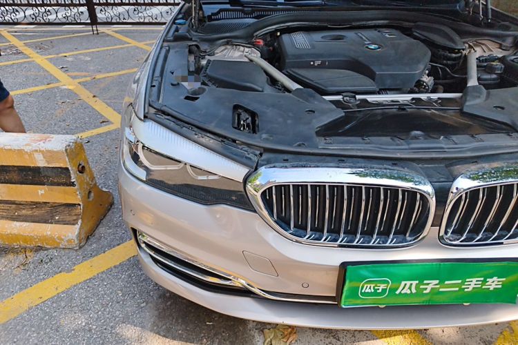Used BMW 5 Series 2018 Facelifted 530Li xDrive Luxury Package Right Front Headlight