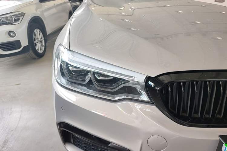Used BMW 5 Series 2018 Facelifted 530Li Luxury Edition Premium Package Right Front Headlight