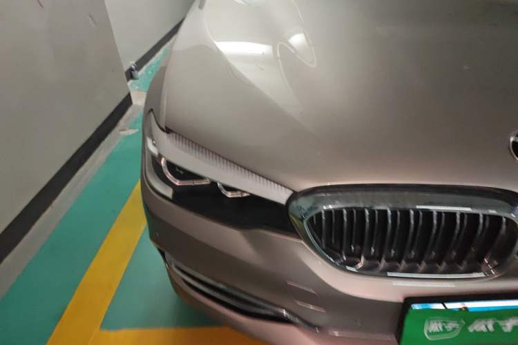 Used BMW 5 Series 2018 Revised Version 530Li Leading Edition Luxury Package Right Front Headlight