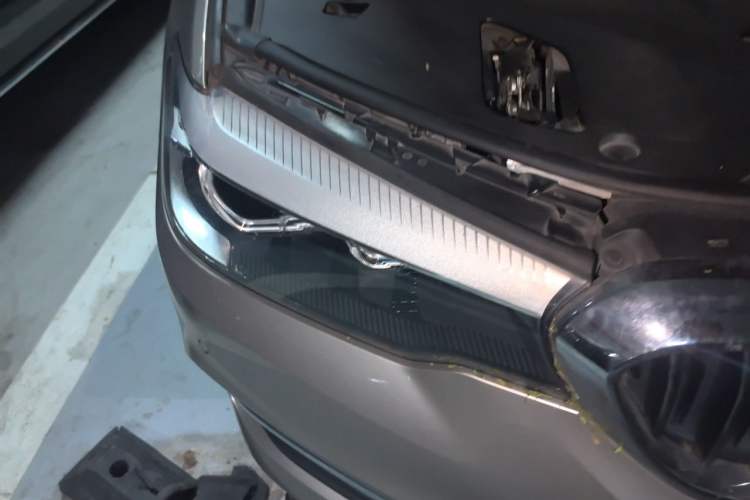 Used BMW 5 Series 2018 528Li Launch Special Edition Right Front Headlight