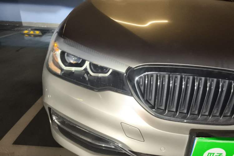 Used BMW 5 Series 2018 530Li Leading Edition Luxury Package Right Front Headlight