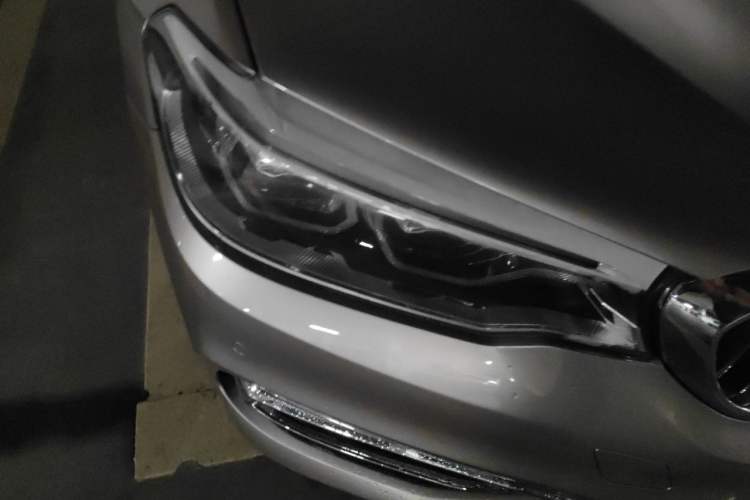 Used BMW 5 Series 2018 Facelifted 530Li Luxury Edition Premium Package Right Front Headlight