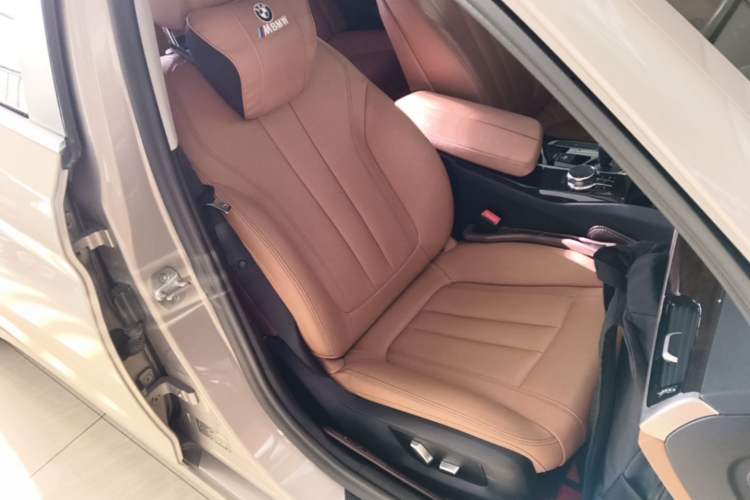 Used BMW 5 Series 2018 528Li Launch Special Edition Right Front Seat