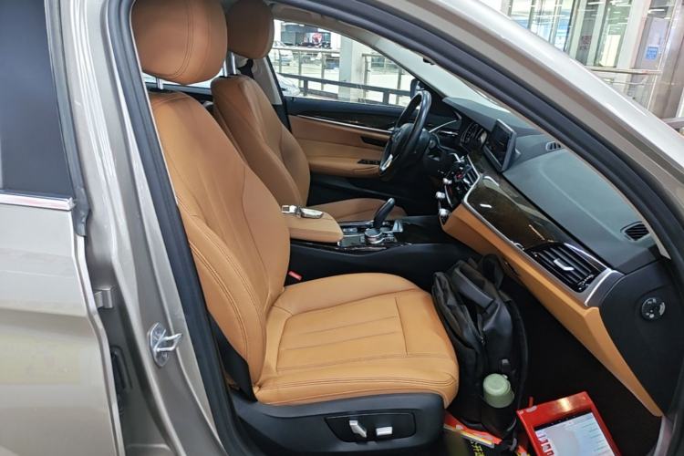 Used BMW 5 Series 2018 528Li Launch Special Edition Right Front Seat