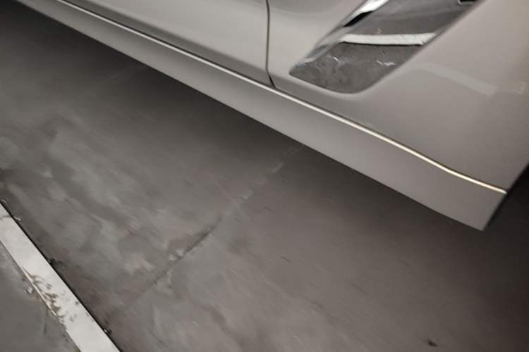 Used BMW 5 Series 2018 525Li Luxury Package Right Side Sill