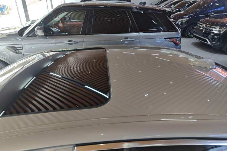 Used BMW 5 Series 2018 525Li Luxury Package Roof