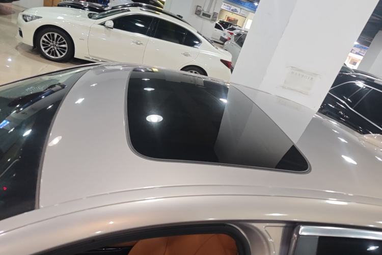 Used BMW 5 Series 2018 528Li Launch Special Edition Roof