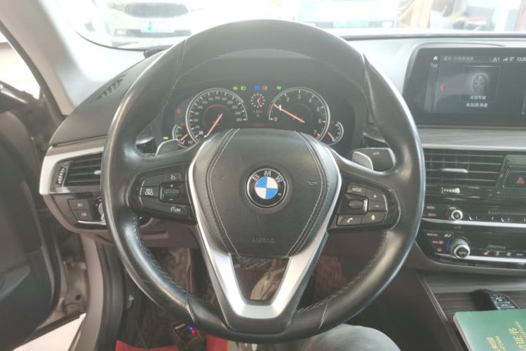 Used BMW 5 Series 2018 530Li xDrive Luxury Package Steering Wheel
