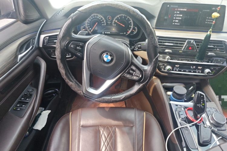 Used BMW 5 Series 2018 530Li Luxury Edition Premium Package Steering Wheel
