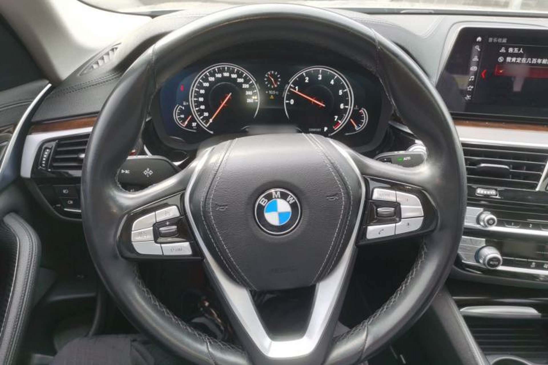 Used BMW 5 Series 2018 525Li Luxury Package Steering Wheel