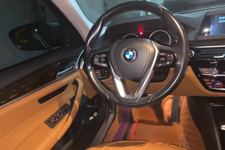 Used BMW 5 Series 2018 528Li Launch Special Edition Steering Wheel
