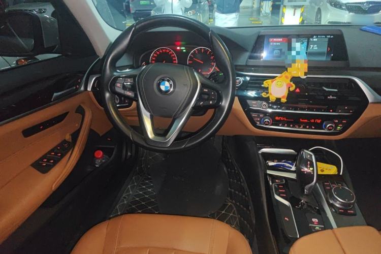Used BMW 5 Series 2018 528Li Launch Special Edition Steering Wheel