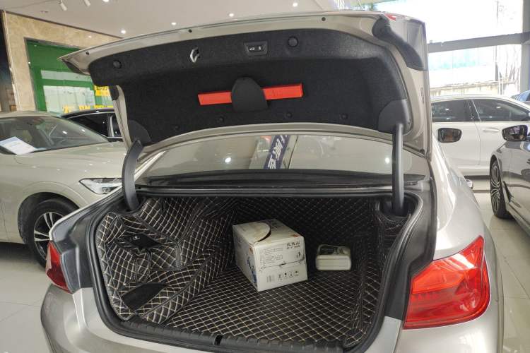 Used BMW 5 Series 2018 528Li Launch Special Edition Trunk