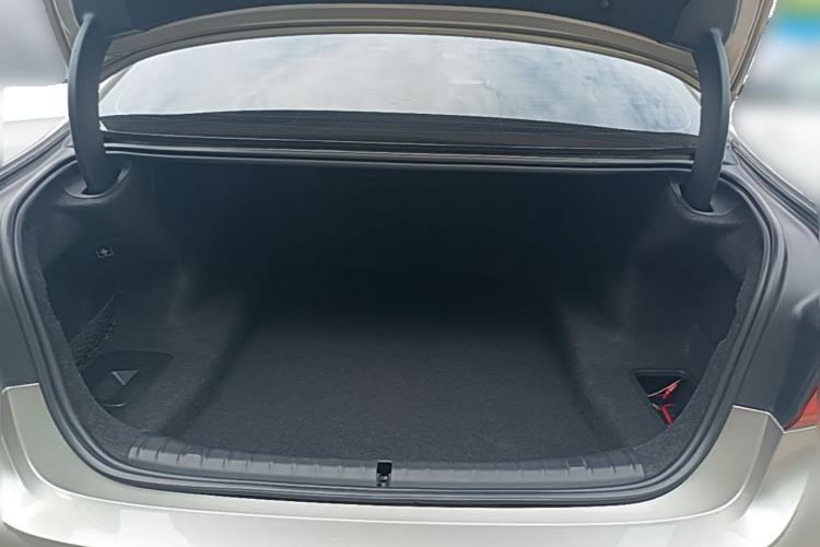 Used BMW 5 Series 2018 528Li Launch Special Edition Trunk