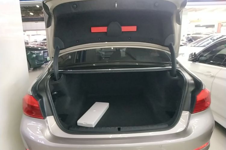 Used BMW 5 Series 2018 528Li Launch Special Edition Trunk