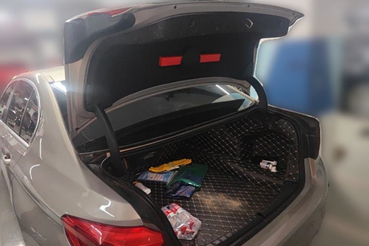 Used BMW 5 Series 2018 528Li Launch Special Edition Trunk