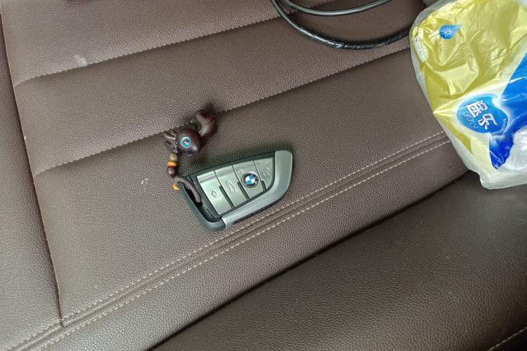 Used BMW 5 Series 2018 525Li Luxury Package Vehicle Key