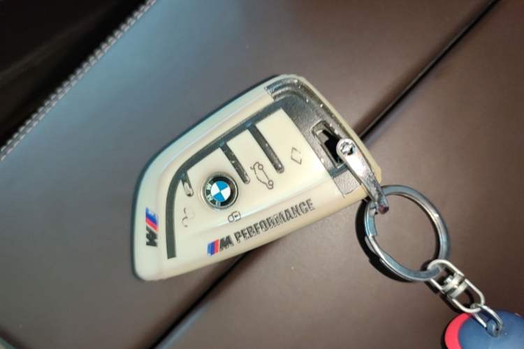 Used BMW 5 Series 2018 Facelifted 530Li Luxury Edition Premium Package Vehicle Key