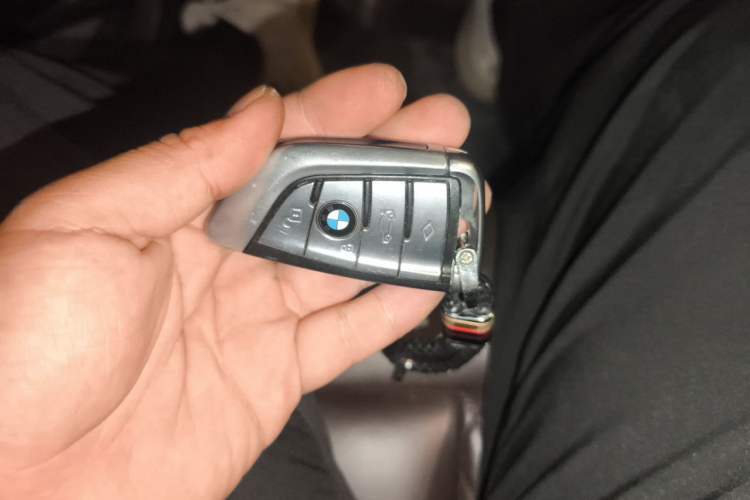 Used BMW 5 Series 2018 530Li Leading Edition Luxury Package Vehicle Key