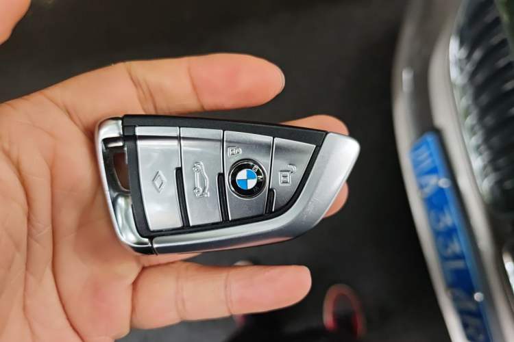 Used BMW 5 Series 2018 Revised Version 530Li Leading Edition Luxury Package Vehicle Key
