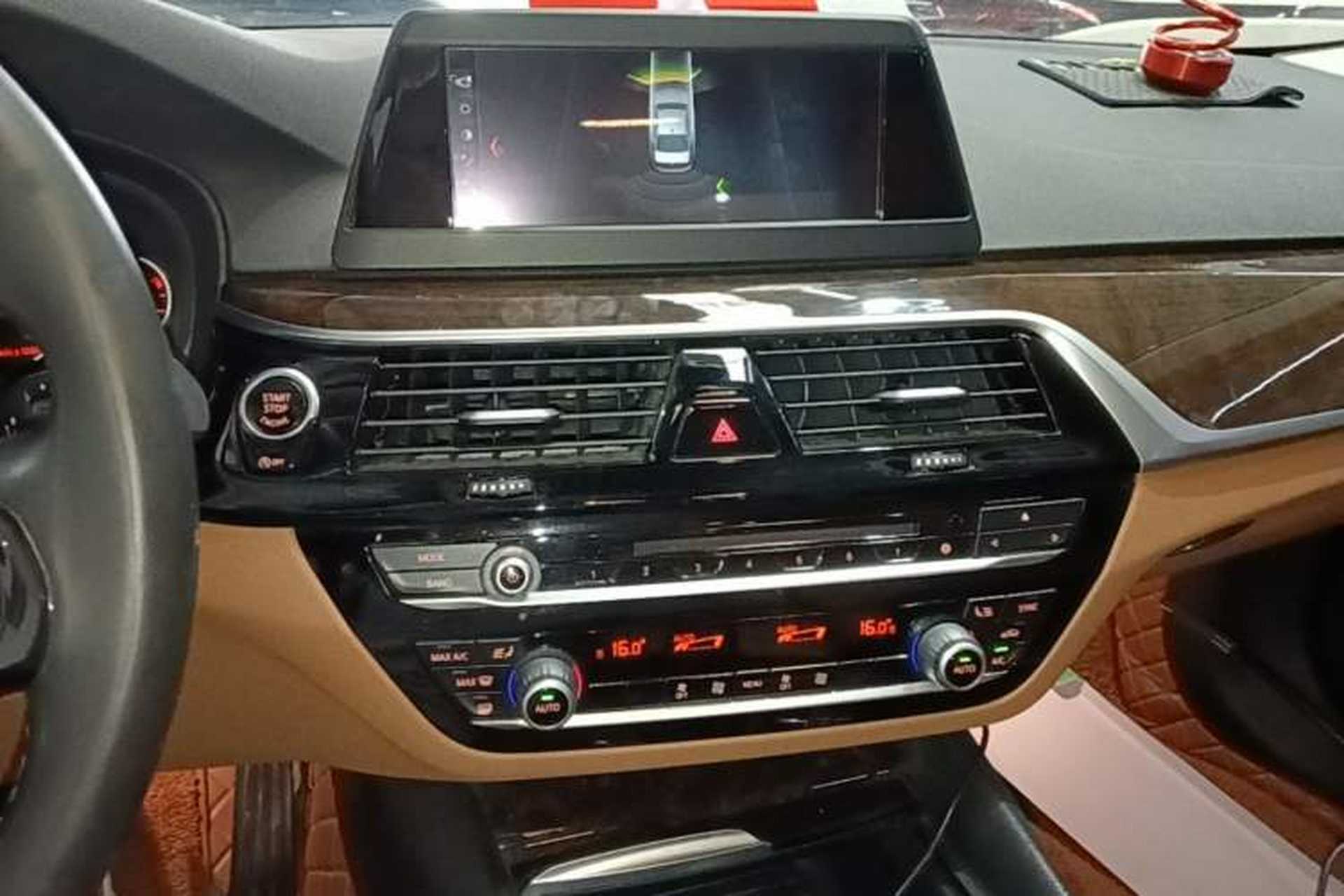Used BMW 5 Series 2018 528Li Launch Special Edition Audio And AC Panel