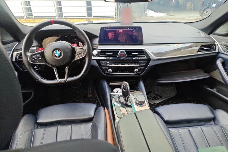 Used BMW 5 Series 2018 525i M Sport Package Center Console