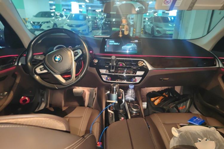 Used BMW 5 Series 2018 525Li Luxury Package Center Console