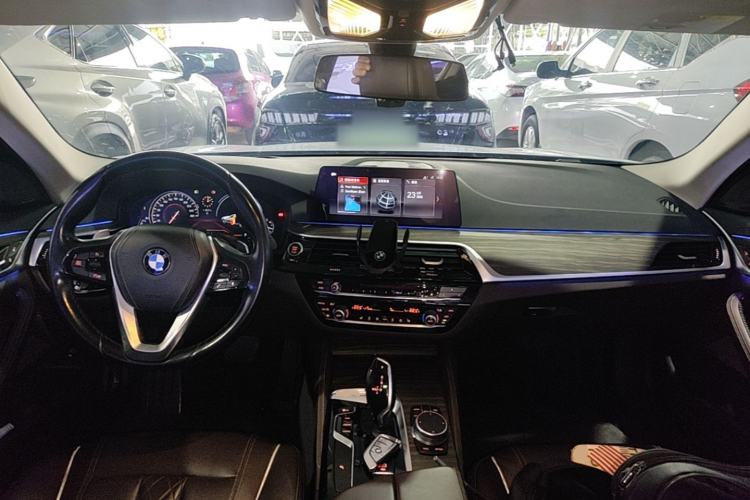 Used BMW 5 Series 2018 530Li Leading Edition Luxury Package Center Console