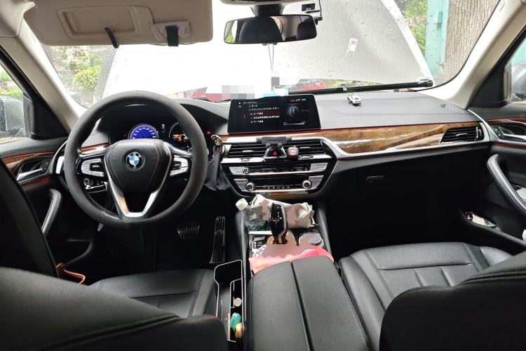 Used BMW 5 Series 2018 525Li Luxury Package Center Console