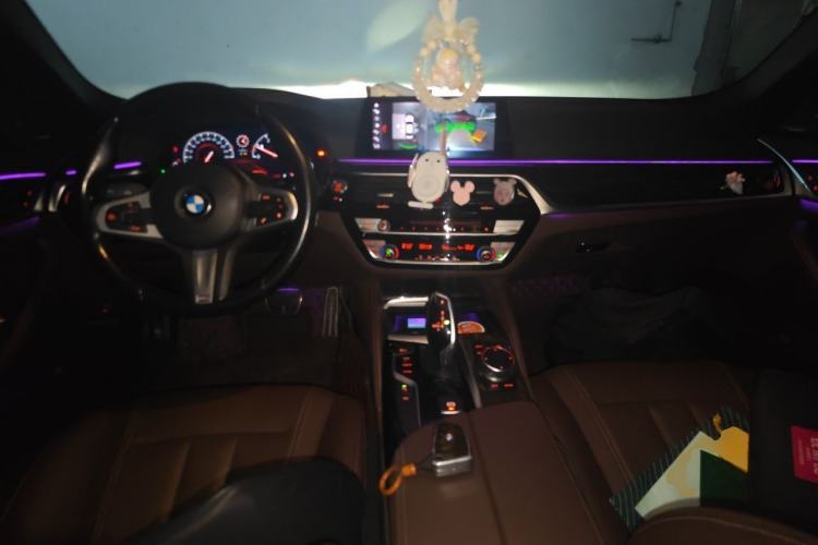 Used BMW 5 Series 2018 525Li Luxury Package Center Console