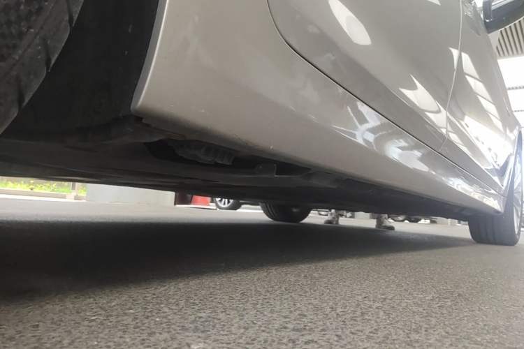 Used BMW 5 Series 2018 530Li xDrive Luxury Package Chassis Rear Right