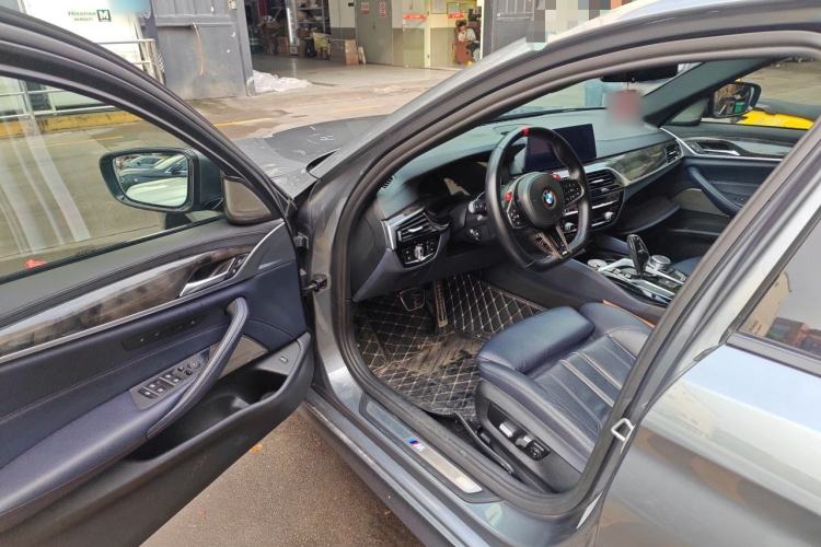 Used BMW 5 Series 2018 525i M Sport Package Driver Seat