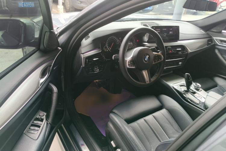 Used BMW 5 Series 2018 525i M Sport Package Driver Seat