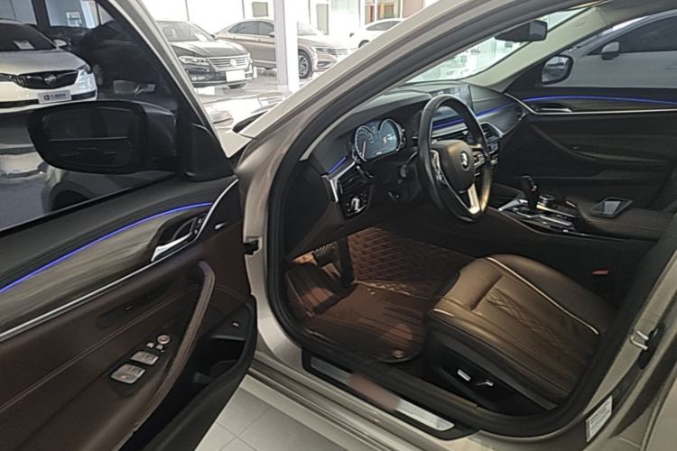 Used BMW 5 Series 2018 Revised Version 530Li Leading Edition Luxury Package Driver Seat