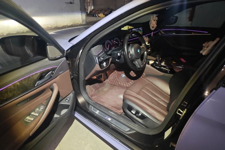 Used BMW 5 Series 2018 525Li Luxury Package Driver Seat