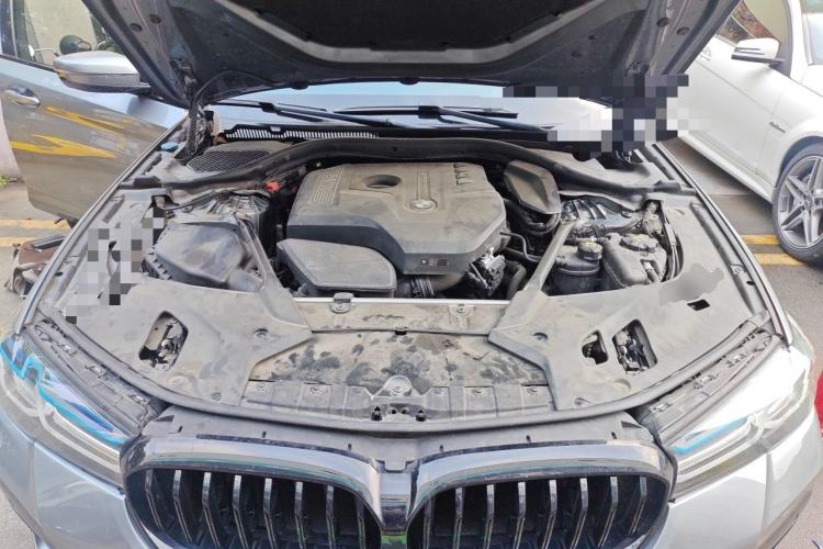Used BMW 5 Series 2018 525i M Sport Package Engine Bay