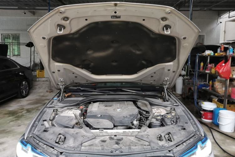 Used BMW 5 Series 2018 530Li xDrive Luxury Package Engine Bay