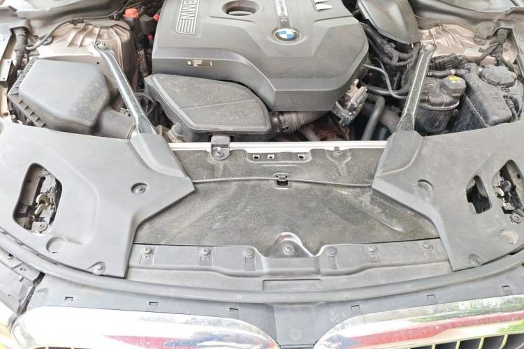 Used BMW 5 Series 2018 528Li Launch Special Edition Engine Bay