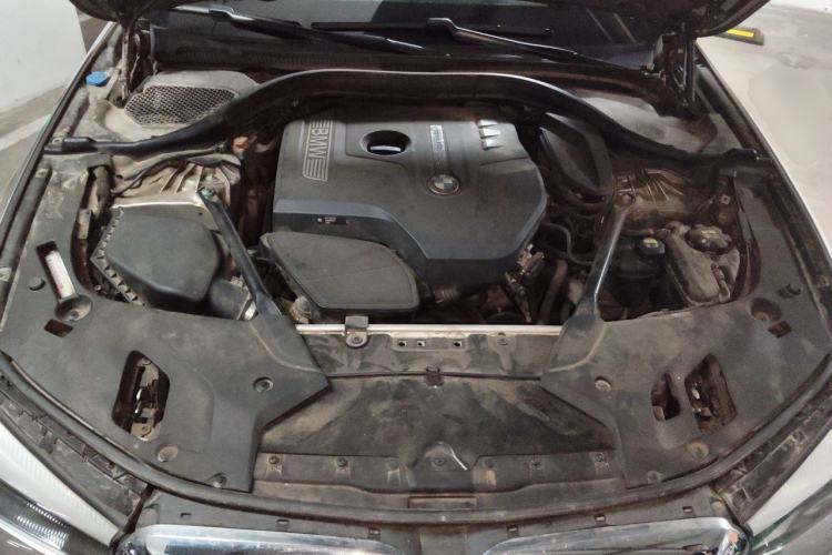 Used BMW 5 Series 2018 528Li Launch Special Edition Engine Bay