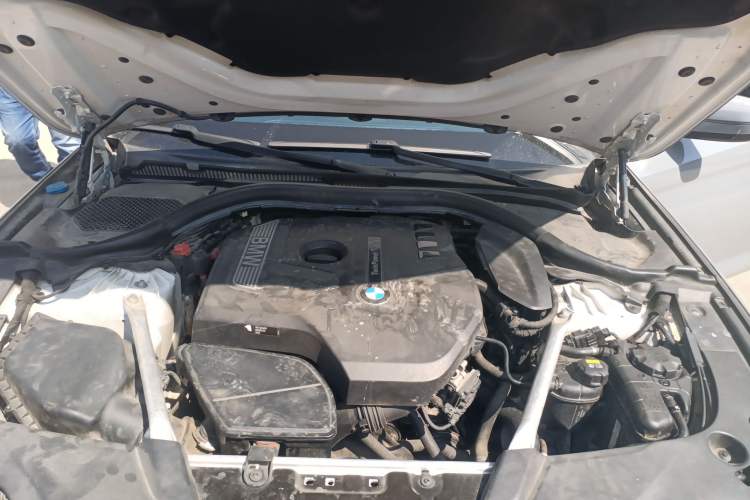 Used BMW 5 Series 2018 525Li Luxury Package Engine Bay