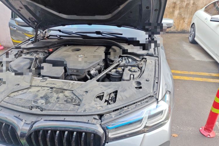 Used BMW 5 Series 2018 525i M Sport Package Engine Bay Left