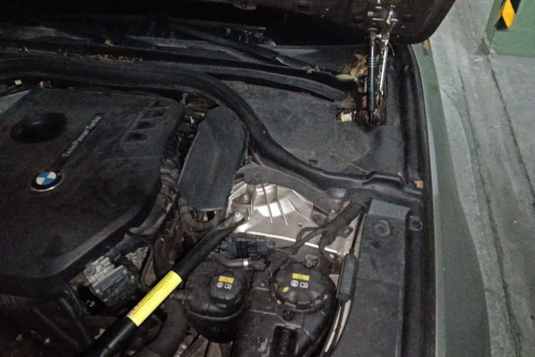 Used BMW 5 Series 2018 528Li Launch Special Edition Engine Bay Left