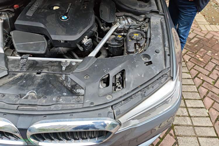 Used BMW 5 Series 2018 530i M Sport Package Engine Bay Left
