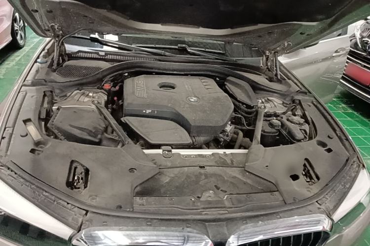 Used BMW 5 Series 2018 528Li Launch Special Edition Engine Bay