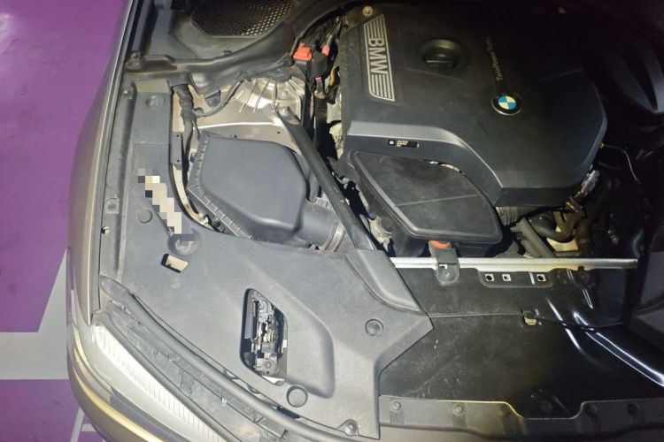 Used BMW 5 Series 2018 528Li Launch Special Edition Engine Bay Right