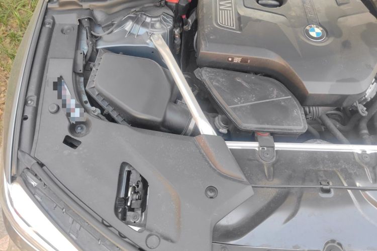 Used BMW 5 Series 2018 530i M Sport Package Engine Bay Right