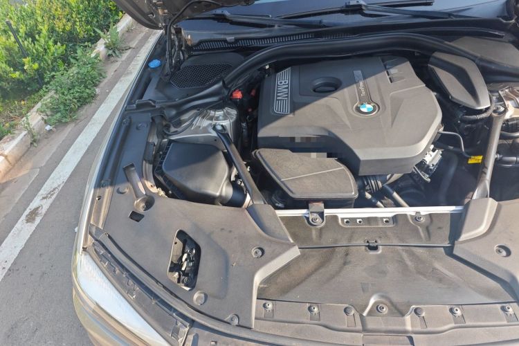 Used BMW 5 Series 2018 528Li Launch Special Edition Engine Bay Right