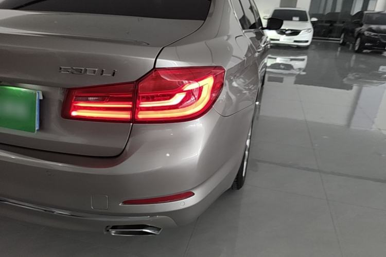 Used BMW 5 Series 2018 Revised Version 530Li Leading Edition Luxury Package Exterior 3